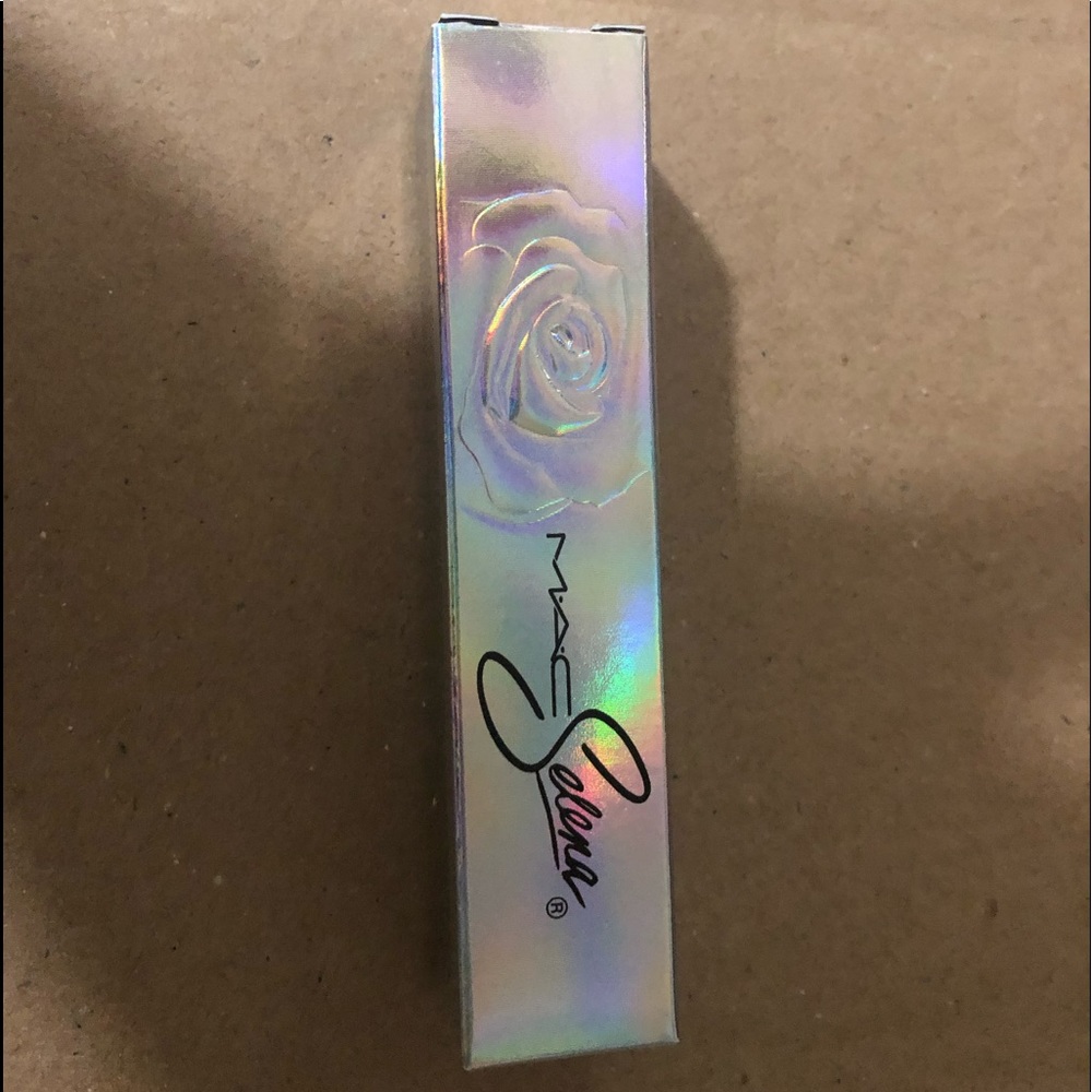 MAC 25th anniversary Selena liquid lipcolor